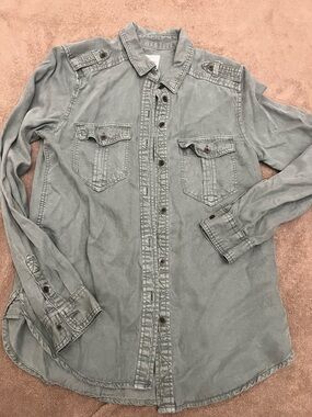 American Eagle Outfitters olive green Boyfriend Shirt